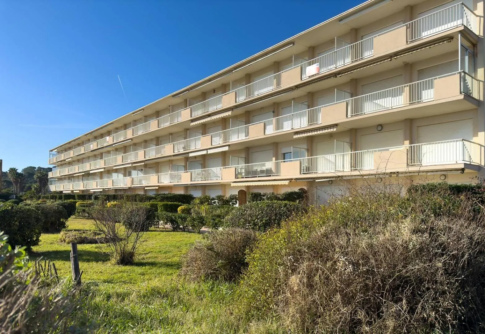 T2 Pied Dans L'Eau- Vue Mer- Proche Commerces Le Lavandou 0*,  France