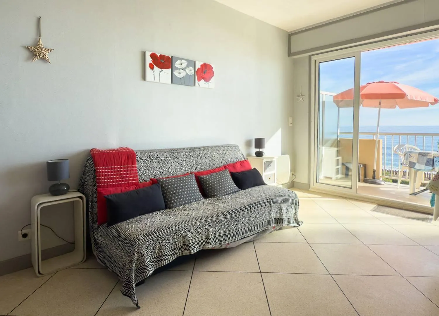 T2 Pied Dans L'Eau- Vue Mer- Proche Commerces Le Lavandou Apartment