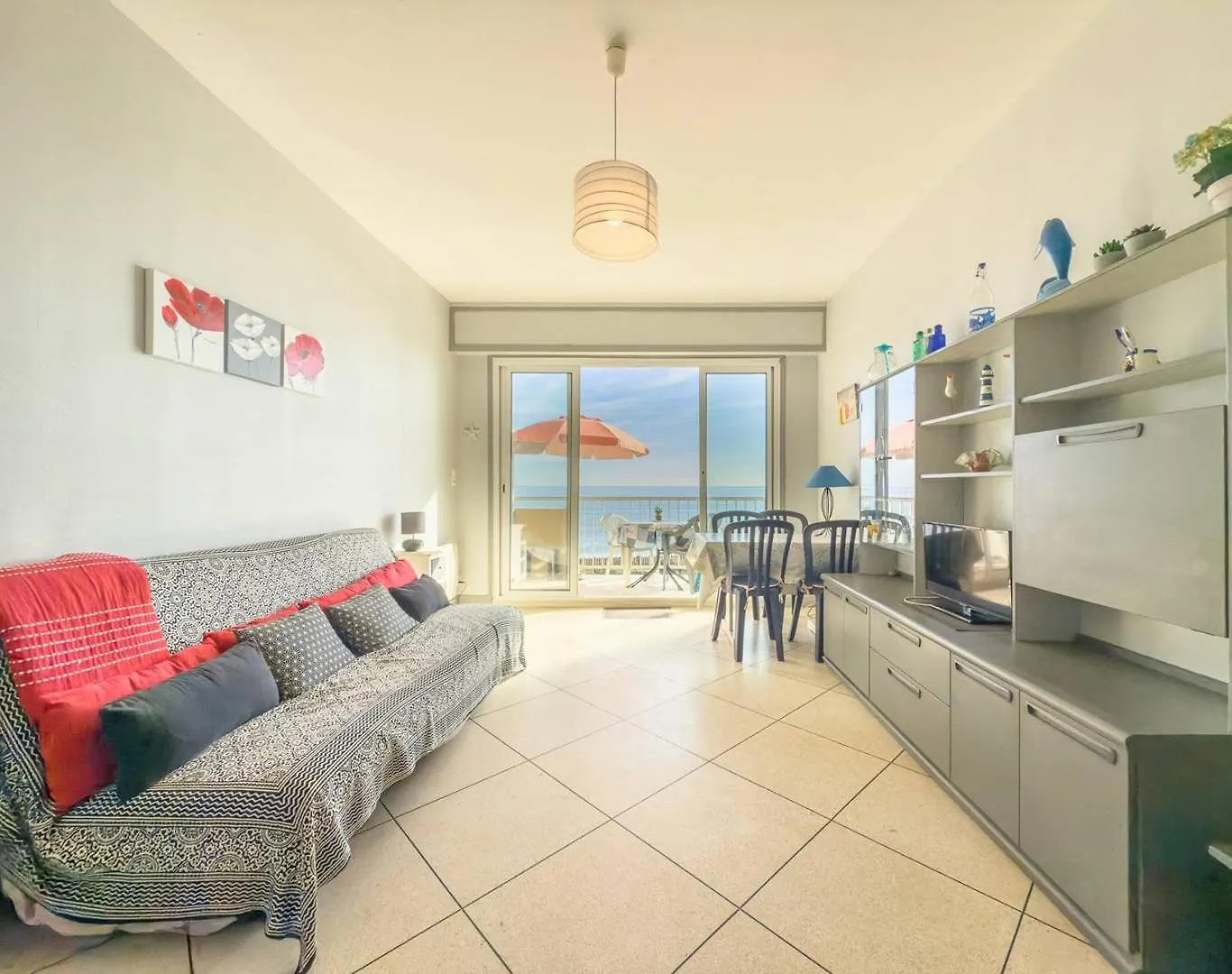 T2 Pied Dans L'Eau- Vue Mer- Proche Commerces Le Lavandou Apartment