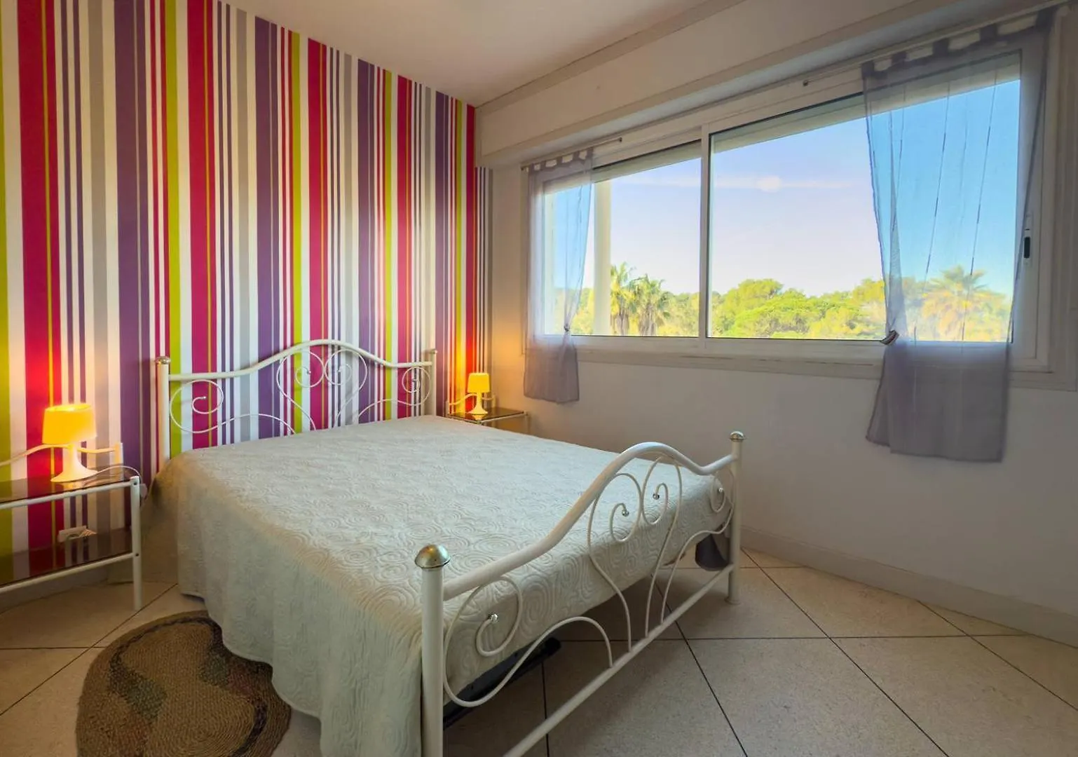 T2 Pied Dans L'Eau- Vue Mer- Proche Commerces Le Lavandou Apartment